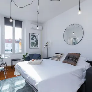 Apartment 7 Medecin - Place Massena - 2p - Lumineux - Climatise, Nice